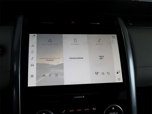 New 2025 Land Rover Discovery Metropolitan Edition image 49