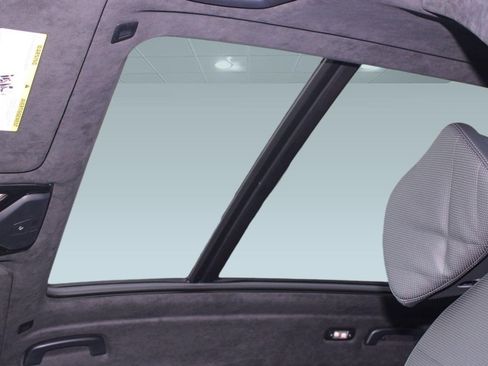 Used 2026 BMW X7 xDrive40i w/ M Sport Package image 15