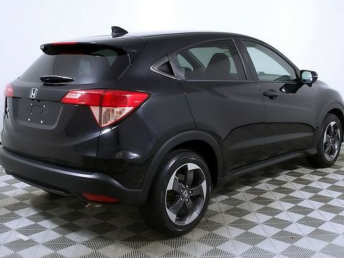 Used 2018 Honda HR-V EX image 7