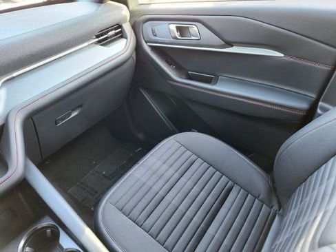 New 2026 Ford Explorer ST-Line w/ ST-Line Street Pack AWD/4WD image 15