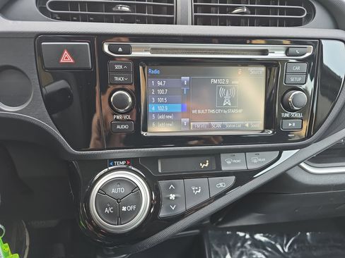 Used 2015 Toyota Prius C Two image 20