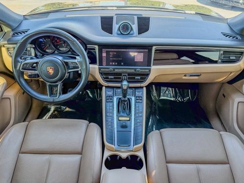 Used 2019 Porsche Macan image 14