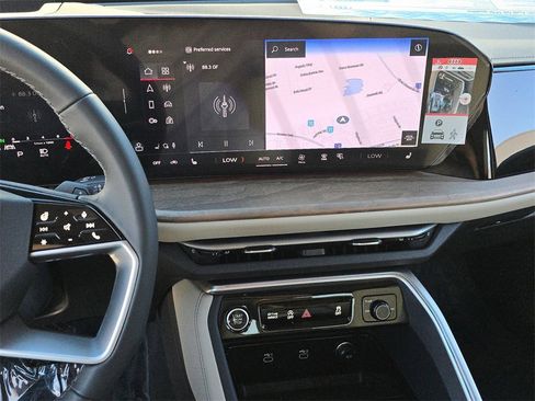 New 2025 Audi Q5 2.0T Premium Plus image 23