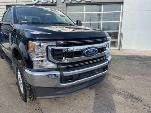 Used 2021 Ford F250 XL w/ STX Appearance Package image 5
