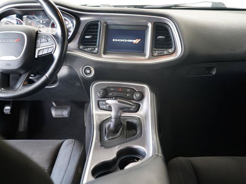 Used 2019 Dodge Challenger SXT RWD image 18