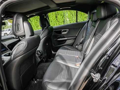 Used 2022 Mercedes-Benz C 300 4MATIC Sedan image 30