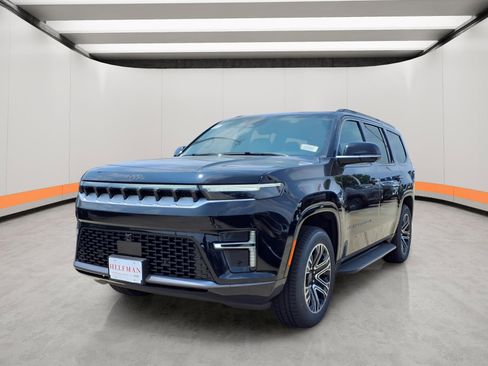 New 2026 Jeep Grand Wagoneer 2WD image 3