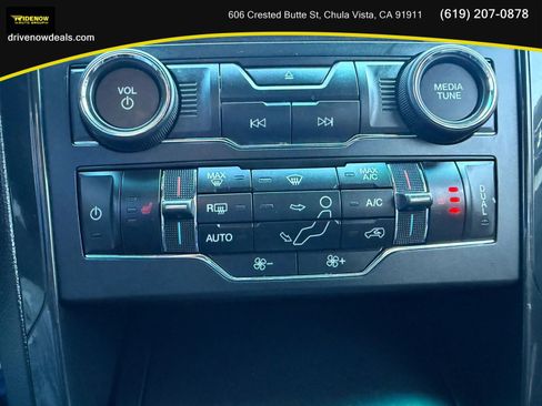 Used 2017 Ford Explorer XLT w/ Equipment Group 202A FWD image 22