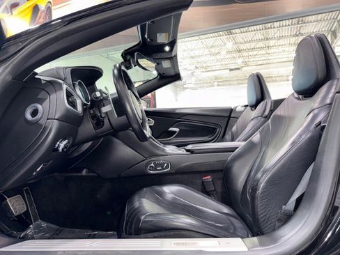 Used 2019 Aston Martin DB11 Volante image 11