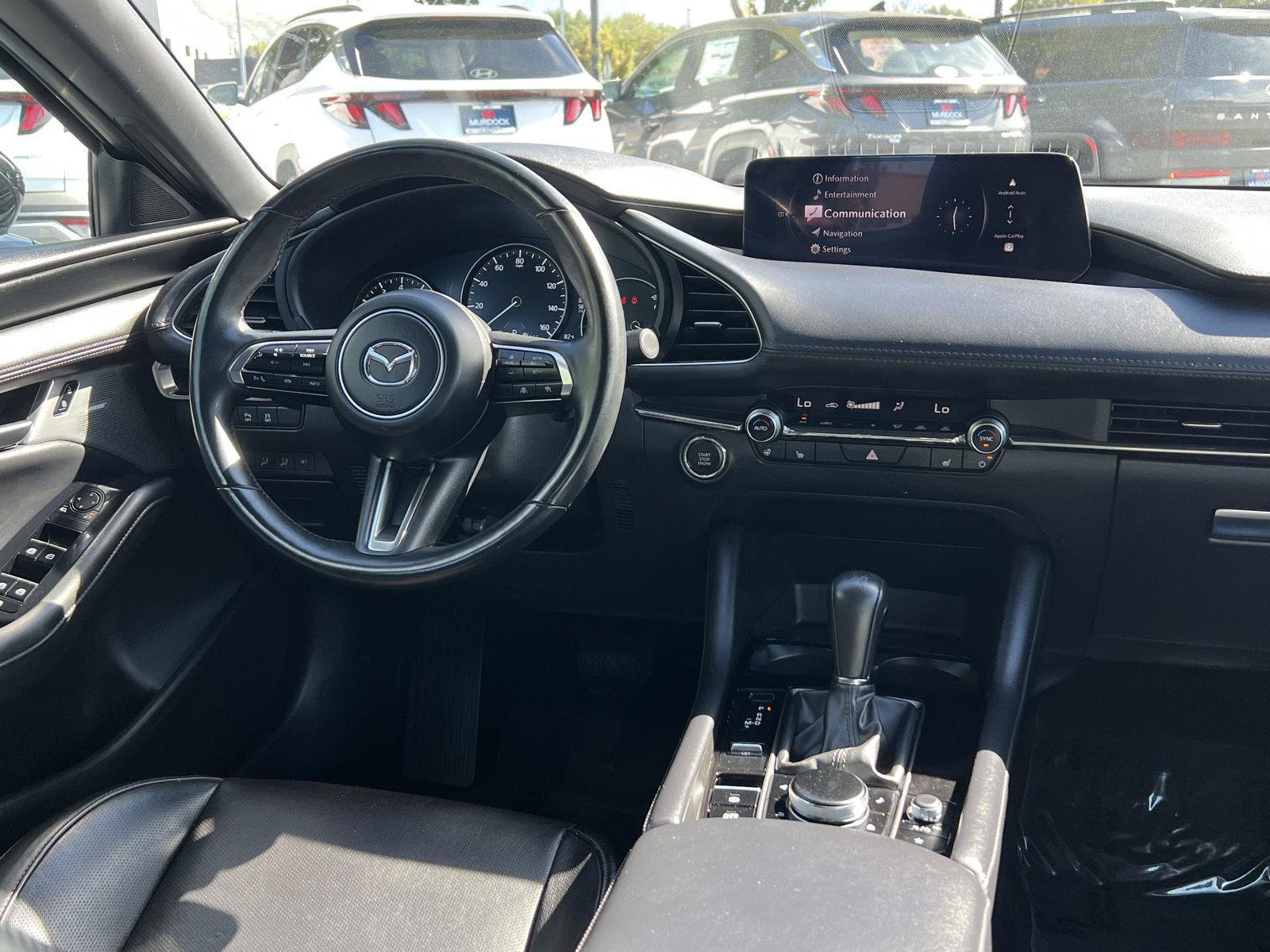 Used 2024 MAZDA MAZDA3 Hatchback w/Premium Plus Pkg AWD/4WD image 2