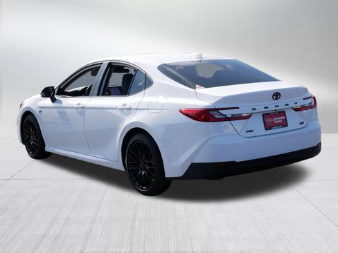 Certified 2025 Toyota Camry LE image 5