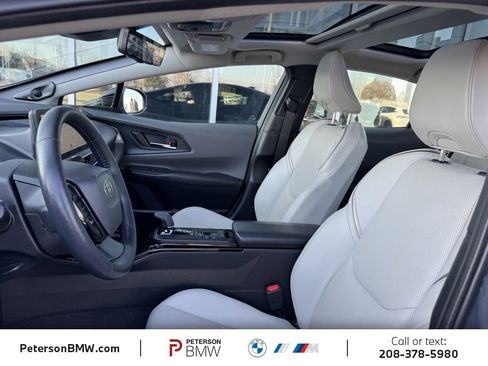 Used 2025 Toyota Prius Limited image 15