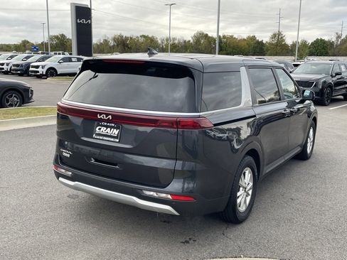 Certified 2023 Kia Carnival LX image 7