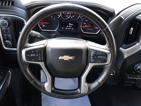 Certified 2022 Chevrolet Silverado 3500 LTZ w/ Gooseneck/5TH Wheel Package AWD/4WD image 16