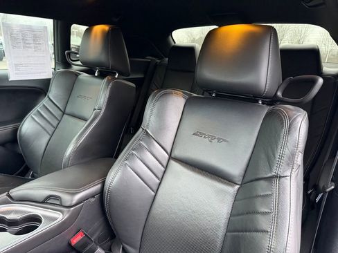 Used 2016 Dodge Challenger SRT Hellcat image 9