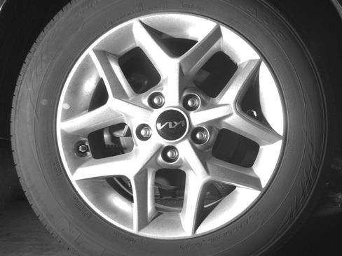 Used 2025 Kia Soul LX w/ LX Technology Package FWD image 15