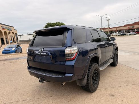 Used 2018 Toyota 4Runner SR5 image 4