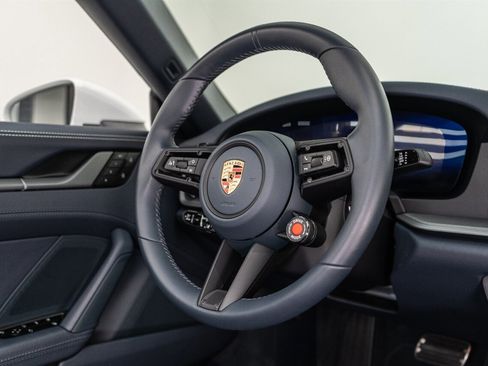 Used 2025 Porsche 911 Carrera w/ Premium Package image 56