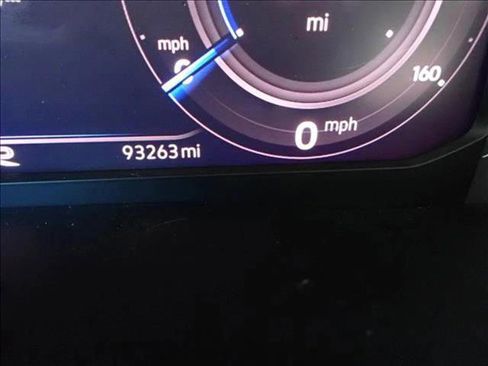 Used 2020 Volkswagen Atlas Cross Sport SEL Premium R-Line image 29