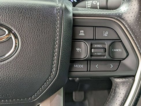 Used 2025 Toyota Tundra SR5 AWD/4WD image 15