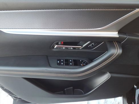 Used 2024 MAZDA CX-90 3.3 Turbo w/ Premium Package image 12