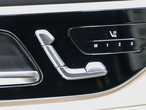 Certified 2024 Mercedes-Benz GLC 300 image 20