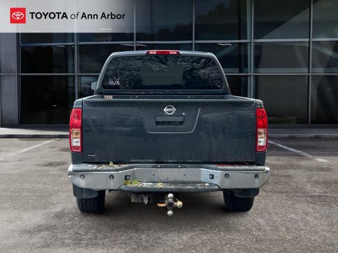 Used 2013 Nissan Frontier SV w/ SV Value Truck Pkg image 8