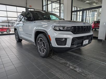Used 2022 Jeep Grand Cherokee Trailhawk w/ Advanced Protech Group II