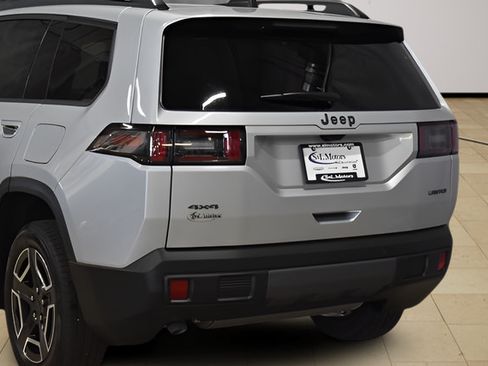 New 2026 Jeep Cherokee Limited AWD/4WD image 34