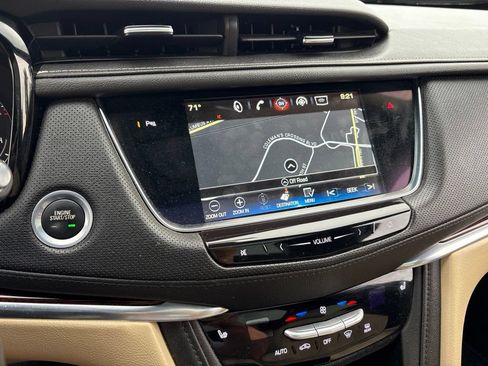 Used 2018 Cadillac XT5 Luxury w/ Driver Awareness Package AWD/4WD image 23