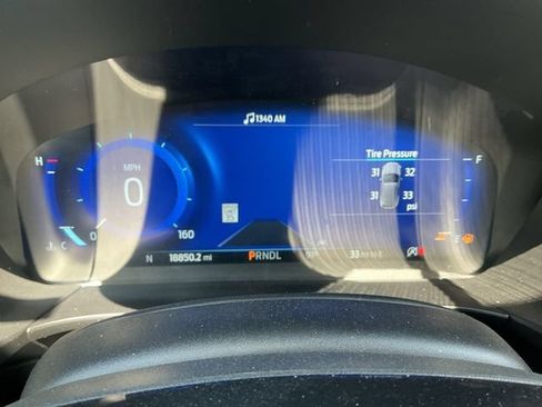 Used 2021 Ford Escape Titanium w/ Titanium Elite Package AWD/4WD image 14