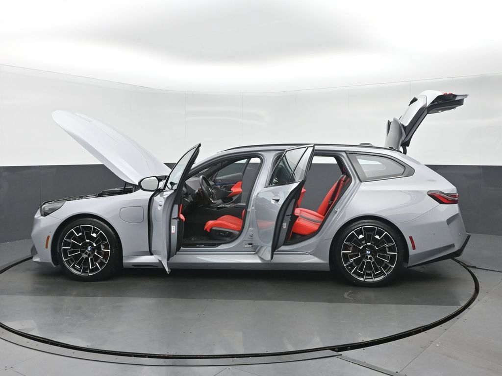 Used 2025 BMW M5 Touring w/ M Driver's Package AWD/4WD image 42