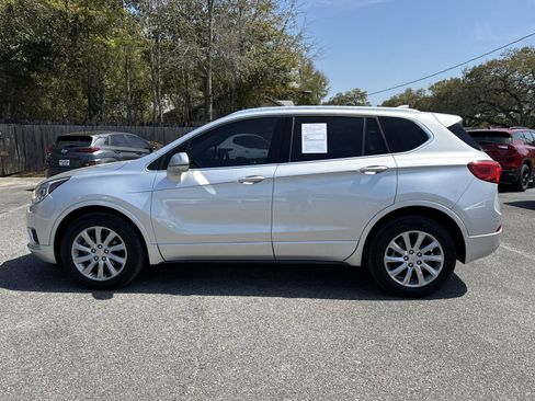 Used 2019 Buick Envision Essence image 2