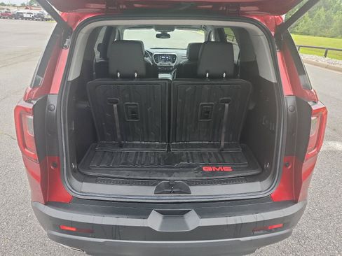 Used 2022 GMC Acadia AT4 w/ Technology Package AWD/4WD image 7