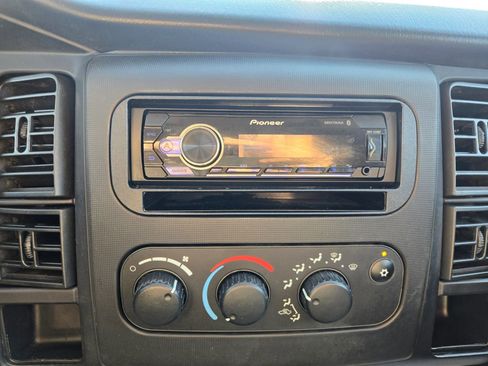 Used 2003 Dodge Dakota SLT image 23