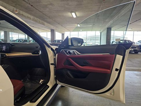 Used 2023 BMW i4 eDrive35 w/ Premium Package RWD image 31