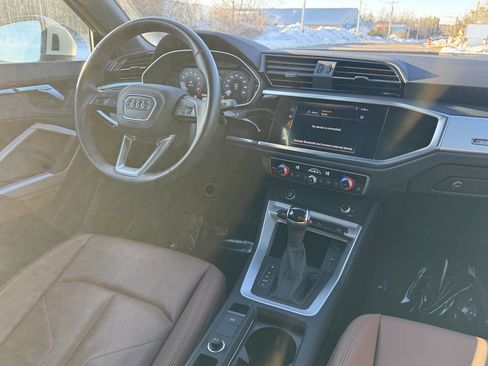 Used 2021 Audi Q3 2.0T Premium w/ Convenience Package image 22