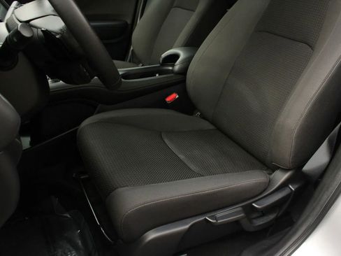 Used 2019 Honda HR-V Sport image 17