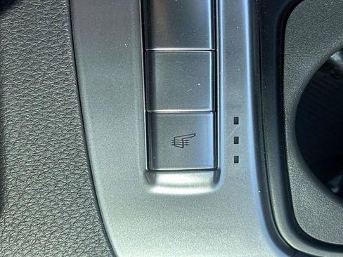 New 2026 Kia Carnival EX FWD image 38
