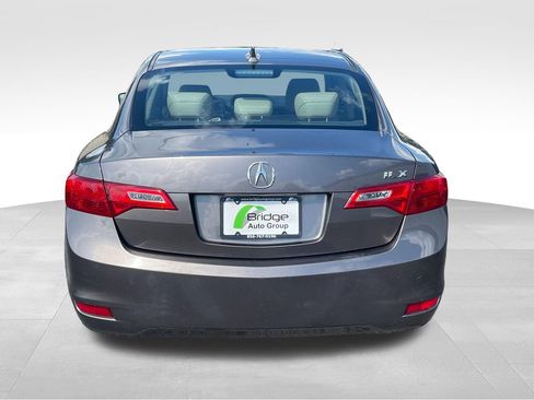 Used 2013 Acura ILX w/ Technology Package FWD image 6