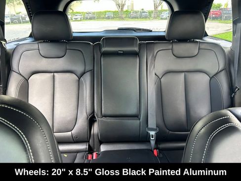 Certified 2024 Jeep Grand Cherokee Limited w/ Black Appearance Package image 16