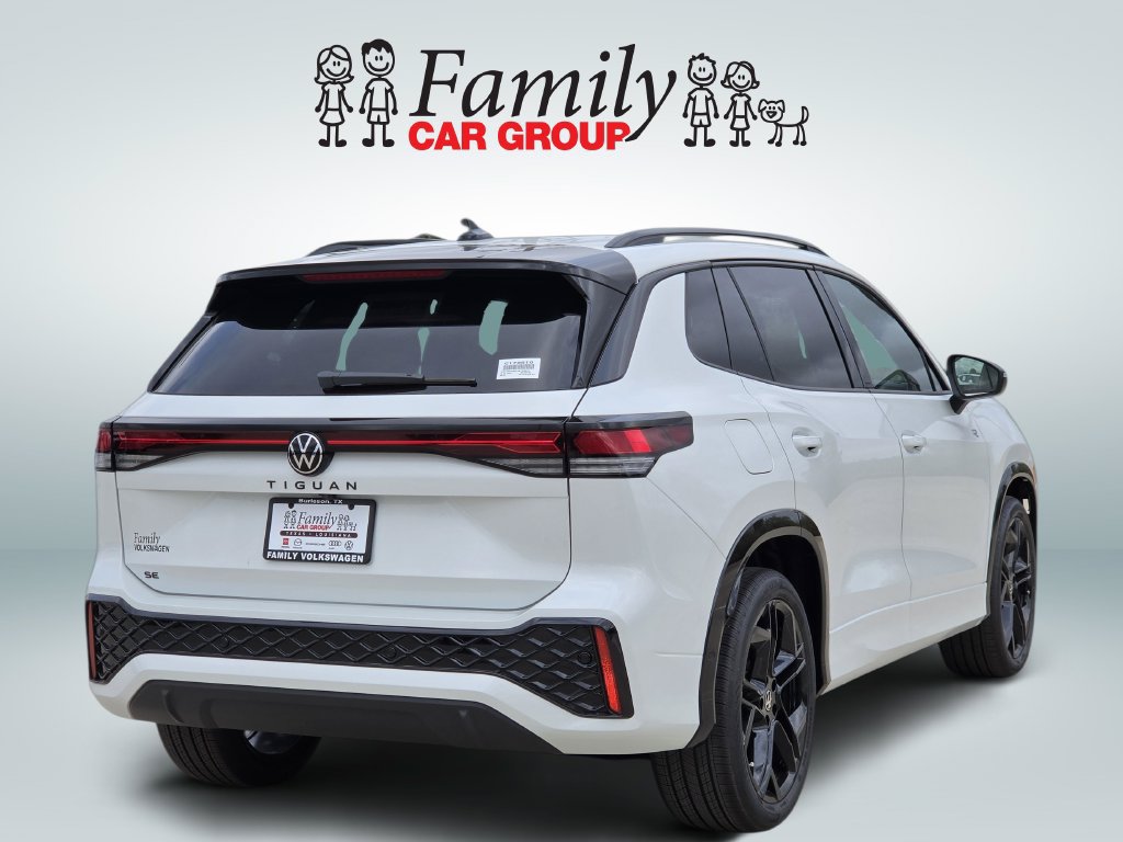 New 2026 Volkswagen Tiguan SE R-Line FWD image 4