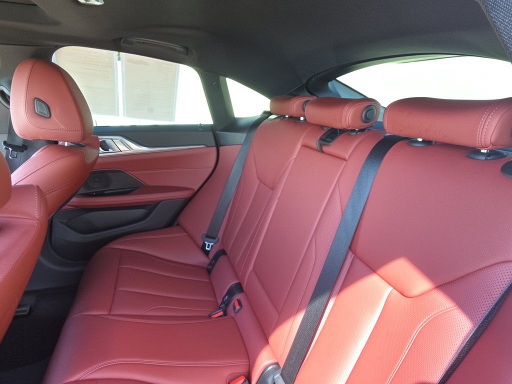 Used 2023 BMW i4 eDrive35 RWD image 25