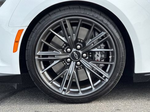 Used 2022 Chevrolet Camaro ZL1 RWD image 26