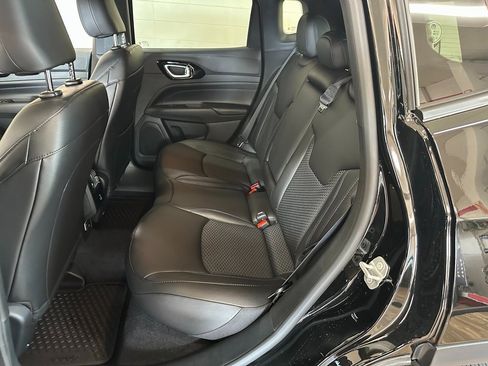 New 2026 Jeep Compass Latitude image 34