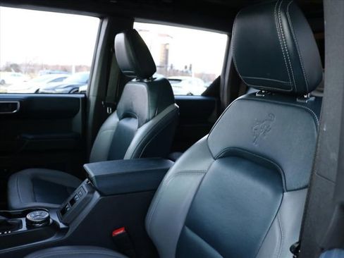 Used 2024 Ford Bronco Outer Banks image 21