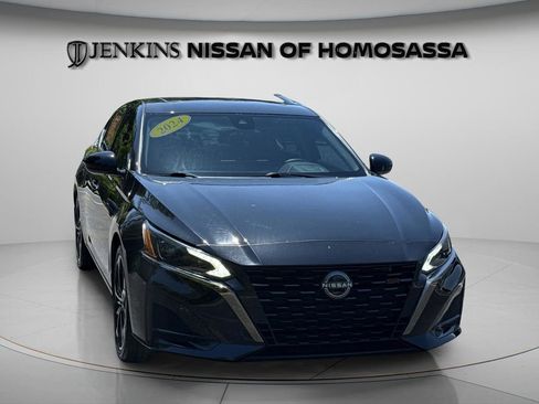 Certified 2024 Nissan Altima 2.5 SR w/ SR Premium Package FWD image 14