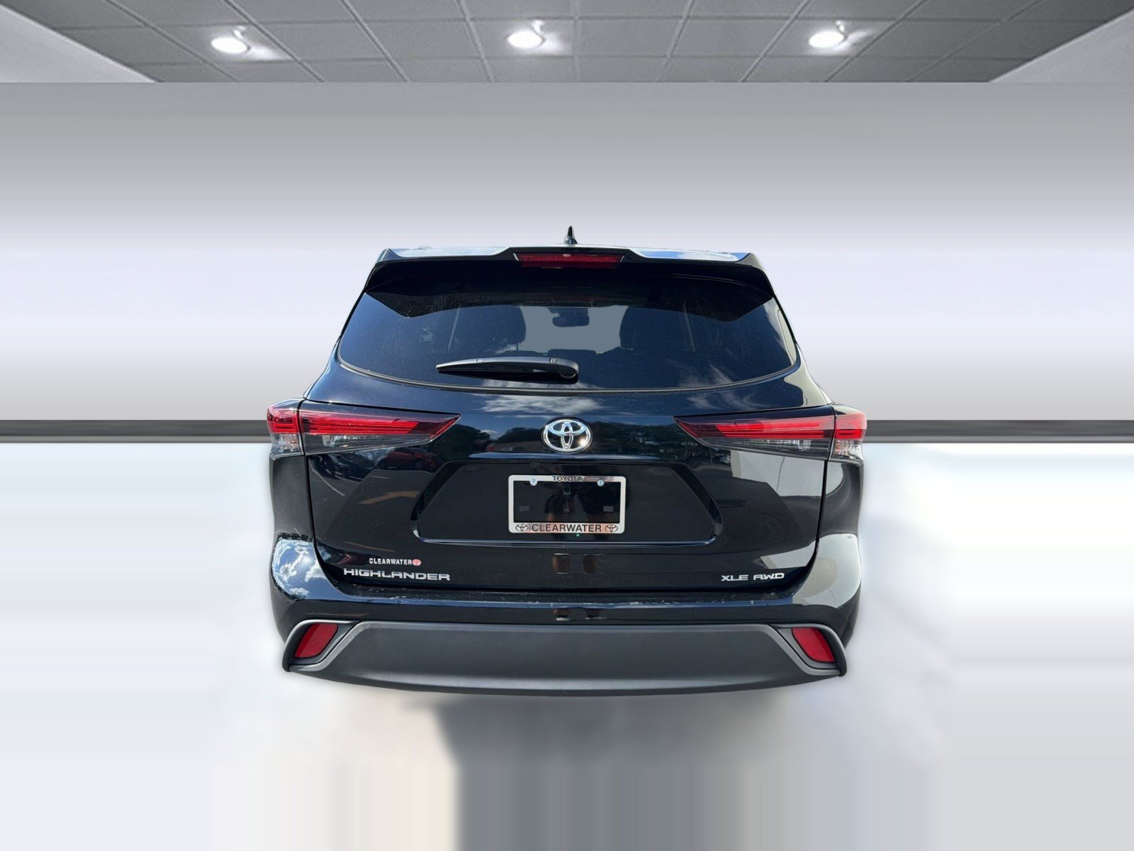 Used 2026 Toyota Highlander XLE AWD/4WD image 10