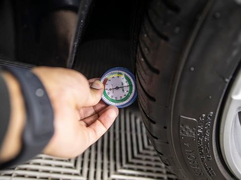 Used 2018 Volvo S90 T5 Momentum w/ Convenience Package image 40