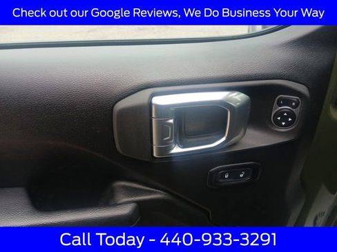 Used 2023 Jeep Wrangler Unlimited Rubicon w/ LED Lighting Group image 32